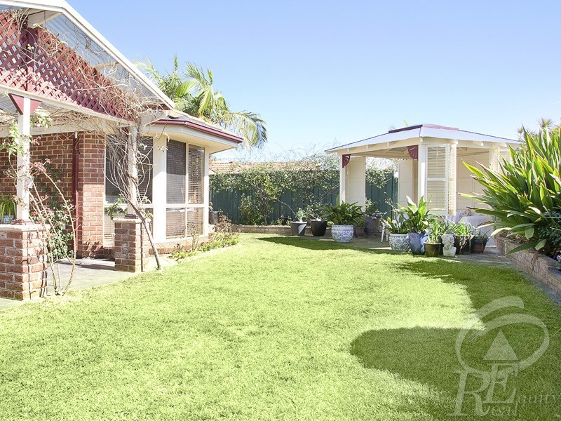 12 Sea Spray Court, Chipping Norton NSW 2170