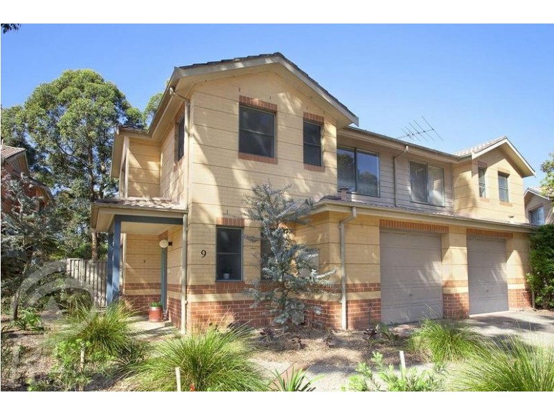 9/11-13 Armata Court, Wattle Grove NSW 2173