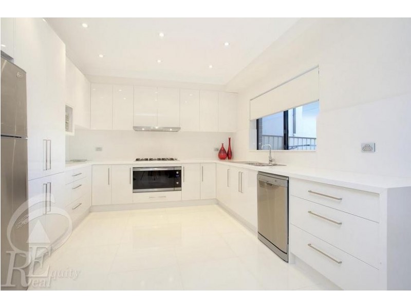 30 Taronga Street, Hurstville NSW 2220