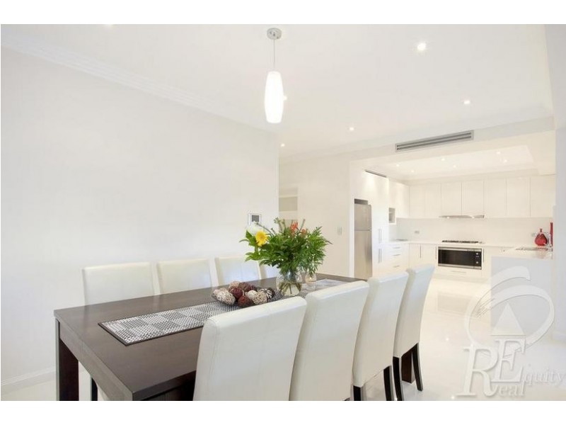 30 Taronga Street, Hurstville NSW 2220