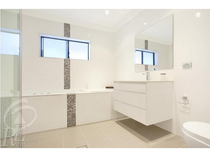 30 Taronga Street, Hurstville NSW 2220