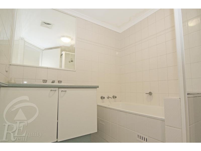 26/5 Mead Drive, Chipping Norton NSW 2170