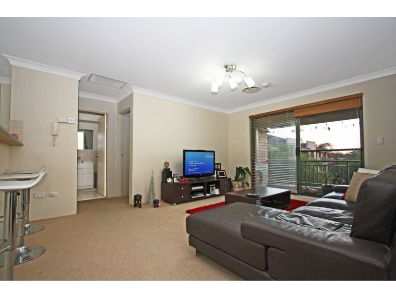 31/211 Mead Place, Chipping Norton NSW 2170