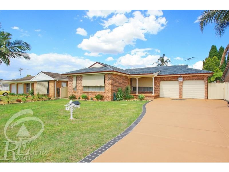 9 Buckingham Crescent, Chipping Norton NSW 2170