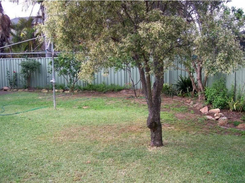 11 Longstaff Avenue, Chipping Norton NSW 2170