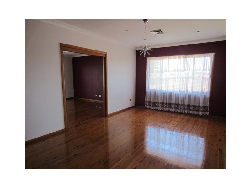 28A Darling Avenue, Lurnea NSW 2170