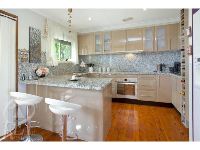 17 Wilkes Avenue, Moorebank NSW 2170