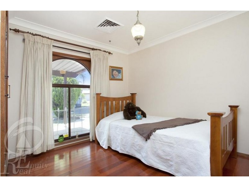 31 Lavington Avenue, Chipping Norton NSW 2170