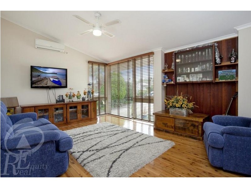 31 Elouera Crescent, Moorebank NSW 2170