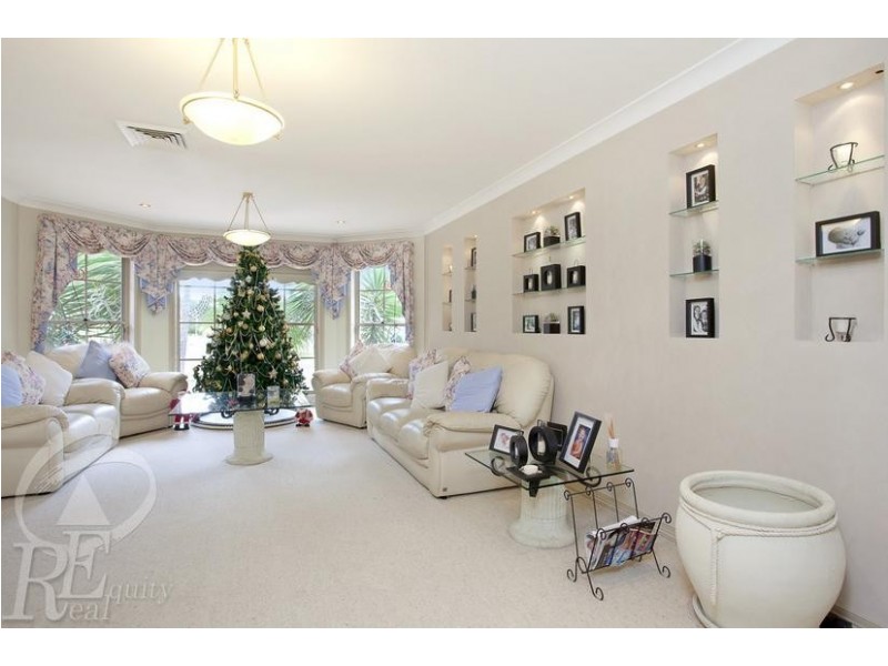 27 Frank Oliveri Drive, Chipping Norton NSW 2170