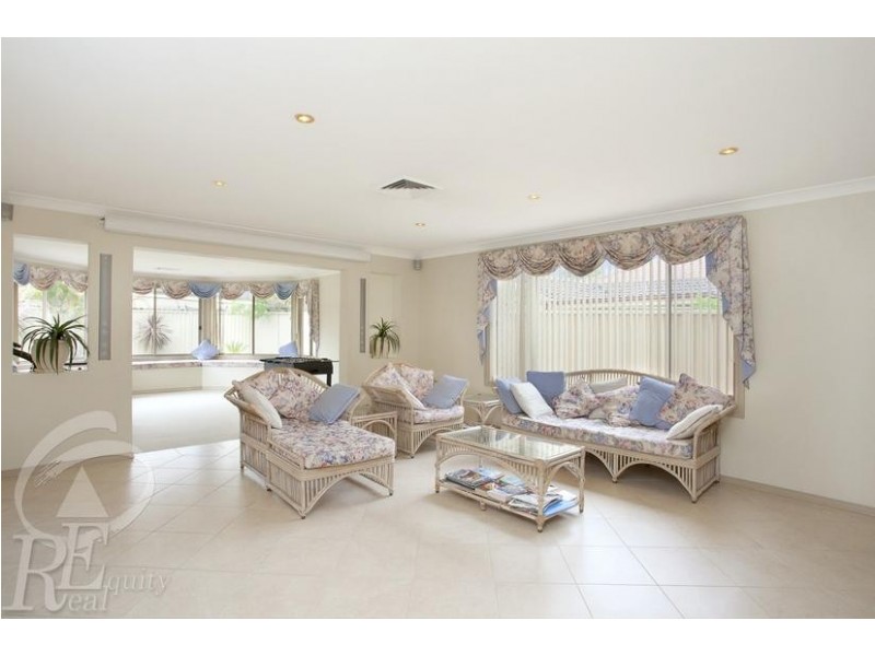 27 Frank Oliveri Drive, Chipping Norton NSW 2170