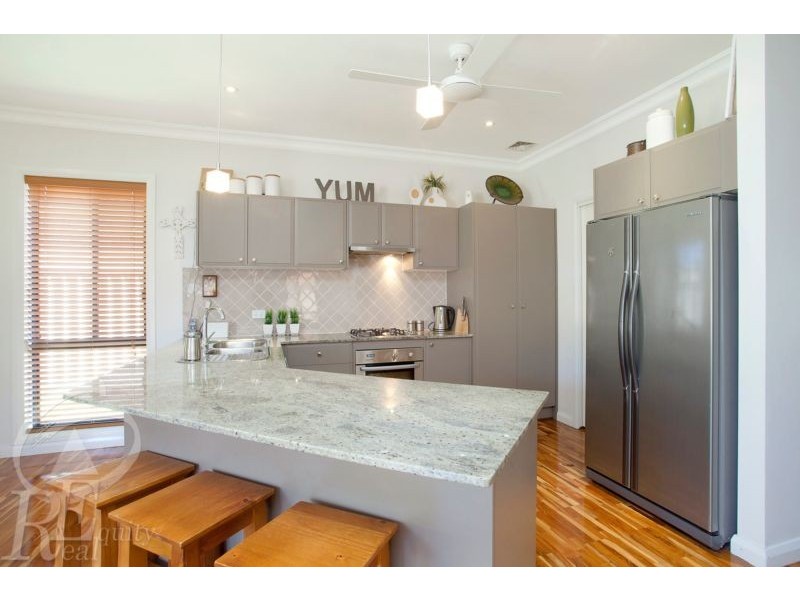 30 Sammut Crescent, Chipping Norton NSW 2170