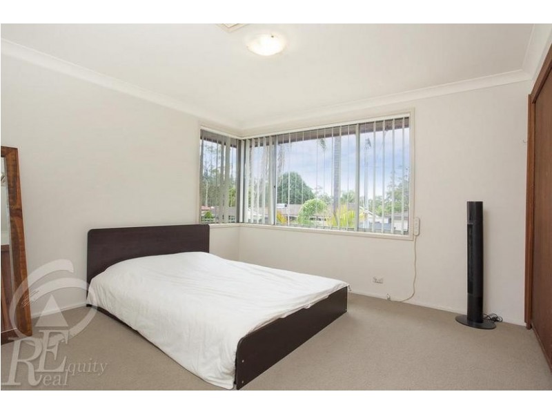39 Bangalow Avenue, Chipping Norton NSW 2170