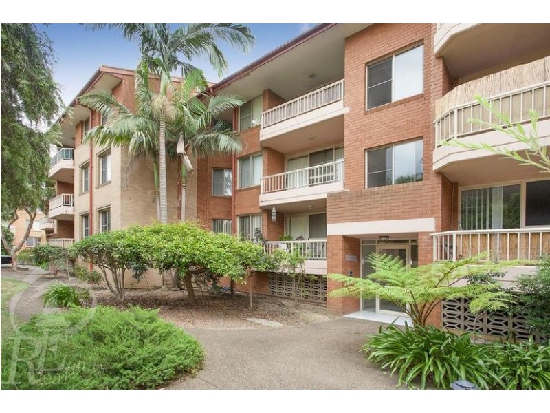 23/4 Mead Drive, Chipping Norton NSW 2170