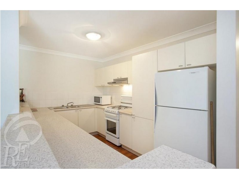 23/4 Mead Drive, Chipping Norton NSW 2170