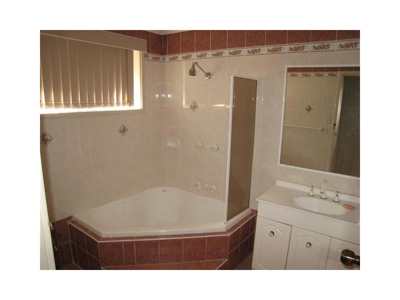 135 Reilly Street, Lurnea NSW 2170