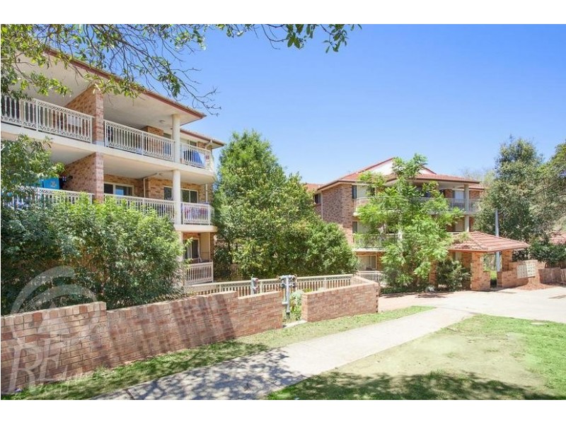1/75-79 Cairds Avenue, Bankstown NSW 2200