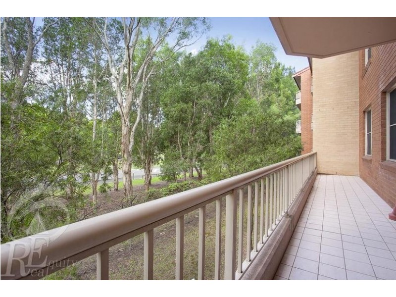 14/4 Mead Drive, Chipping Norton NSW 2170