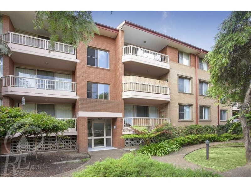 14/4 Mead Drive, Chipping Norton NSW 2170