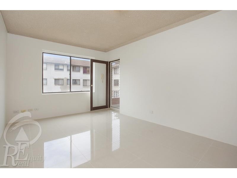 33/22-24 Remembrance Avenue, Warwick Farm NSW 2170