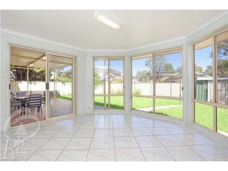 37 Derby Crescent, Chipping Norton NSW 2170