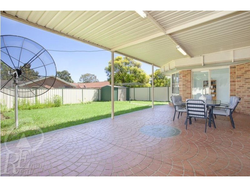 37 Derby Crescent, Chipping Norton NSW 2170