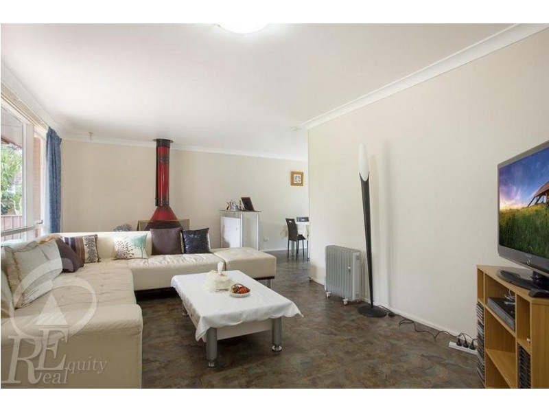24 Balanada Avenue, Chipping Norton NSW 2170