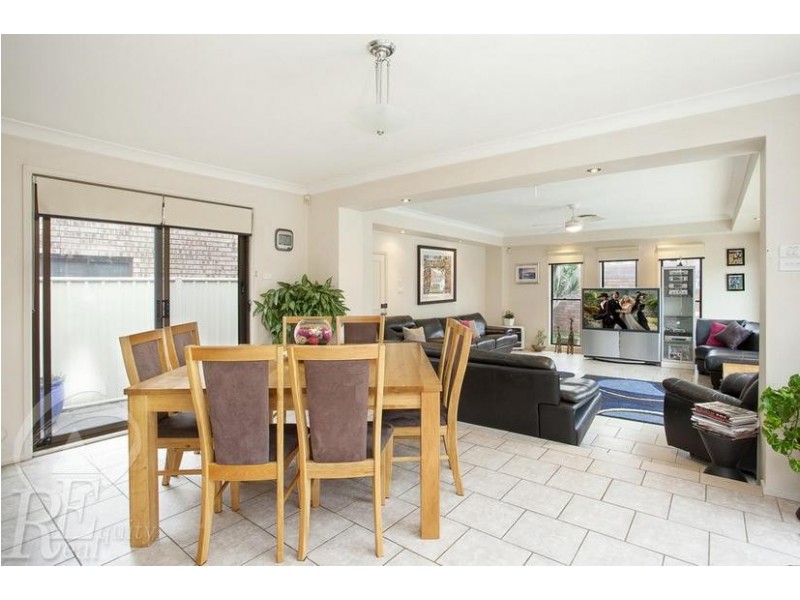 1 Rudham Place, Chipping Norton NSW 2170