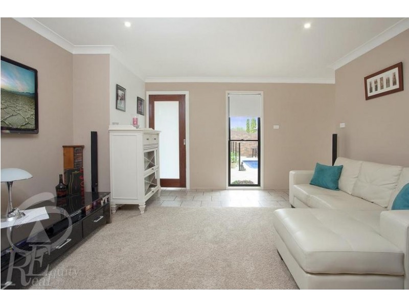 1 Rudham Place, Chipping Norton NSW 2170