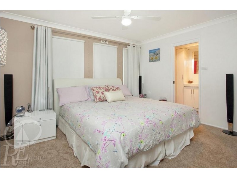 1 Rudham Place, Chipping Norton NSW 2170