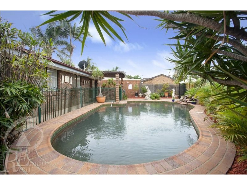5 Dalby Place, Chipping Norton NSW 2170