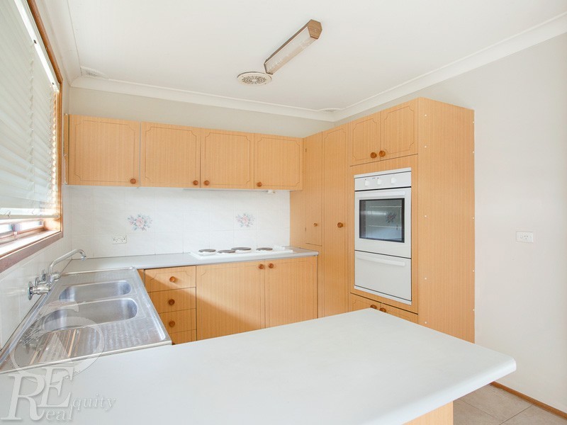 52 Bungarra Crescent, Chipping Norton NSW 2170