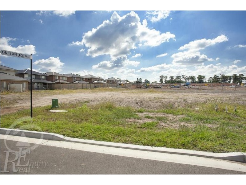 92 Maddecks Avenue, Moorebank NSW 2170