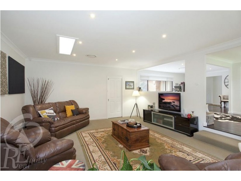 13 Wolverton Avenue, Chipping Norton NSW 2170