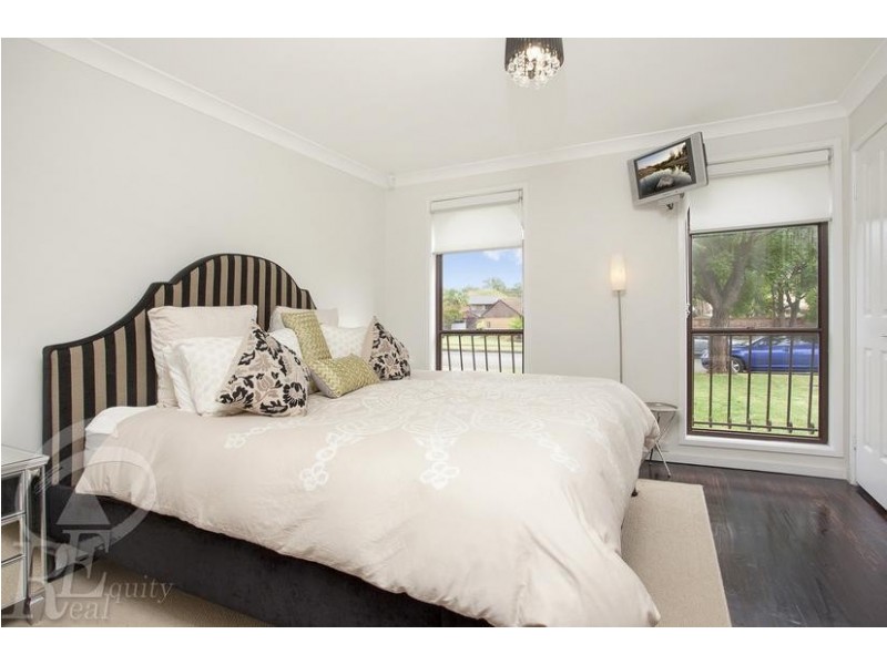 13 Wolverton Avenue, Chipping Norton NSW 2170
