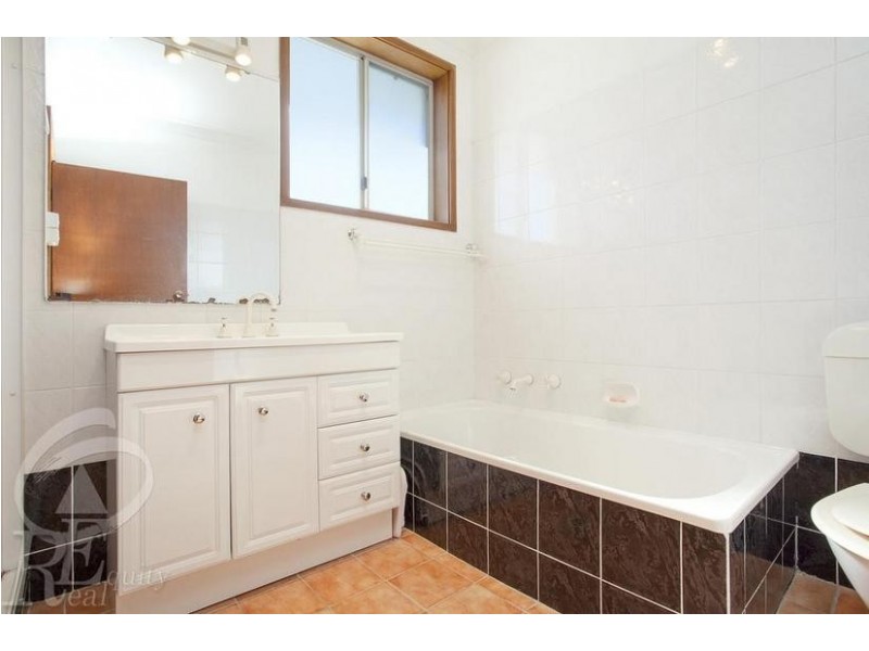 8/1 Lusty Place, Moorebank NSW 2170