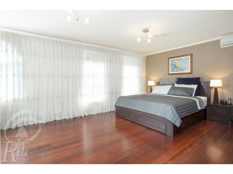 34 Yachtsman Drive, Chipping Norton NSW 2170