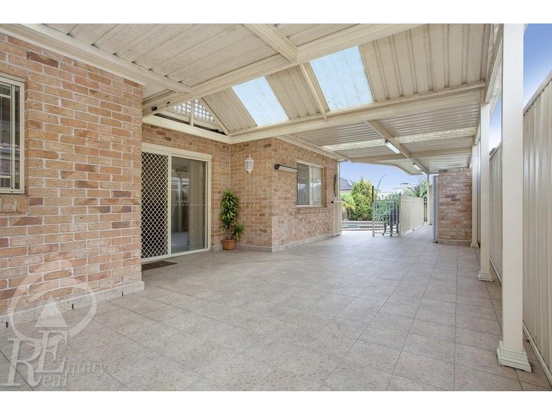 8 Clipper Close, Chipping Norton NSW 2170