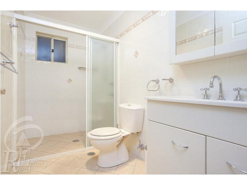 17 Beachcomber Place, Chipping Norton NSW 2170