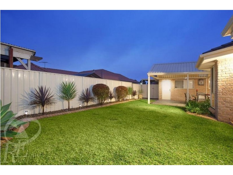 17 Beachcomber Place, Chipping Norton NSW 2170