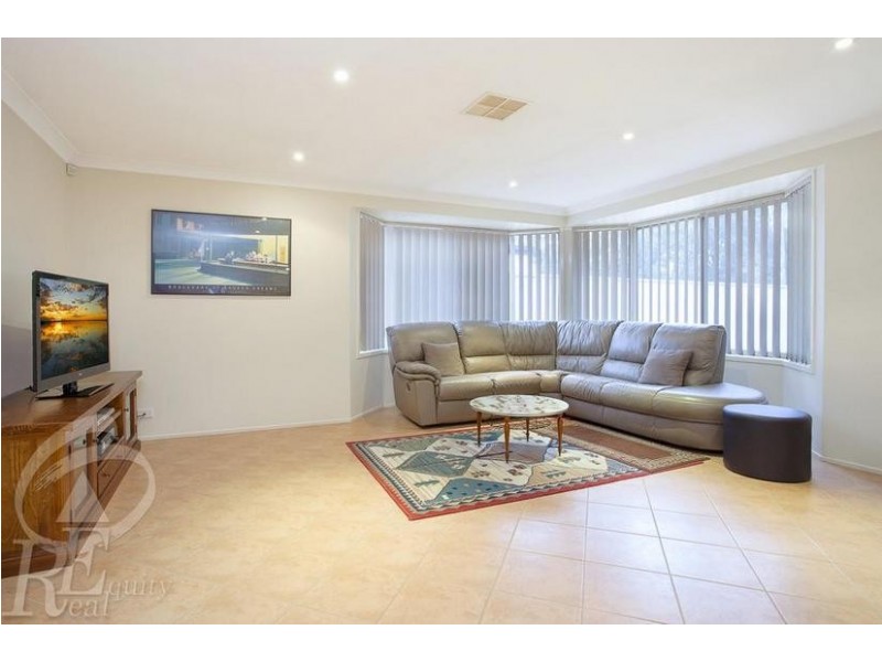 1 Shoreham Crescent, Chipping Norton NSW 2170