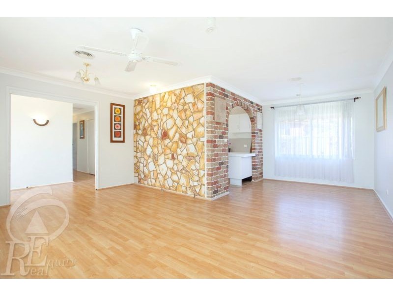 41 Balanada Avenue, Chipping Norton NSW 2170