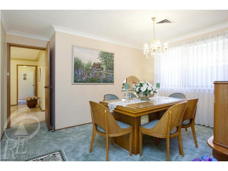 16 Padbury Street, Chipping Norton NSW 2170