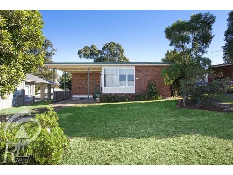 4 Topin Place, Moorebank NSW 2170