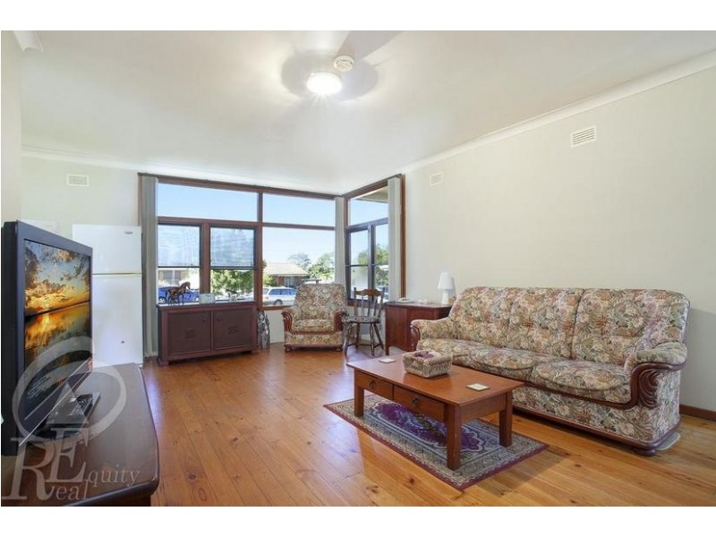 4 Topin Place, Moorebank NSW 2170