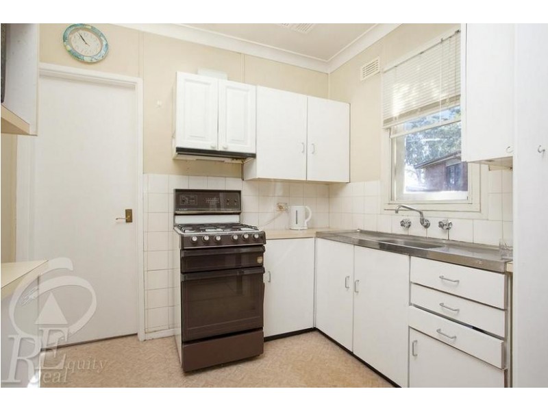 4 Topin Place, Moorebank NSW 2170