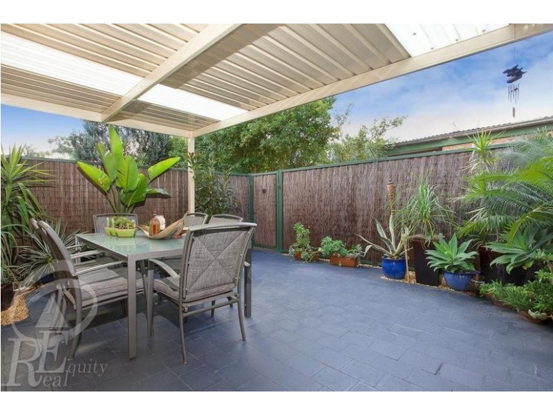 10 Frank Oliveri Drive, Chipping Norton NSW 2170