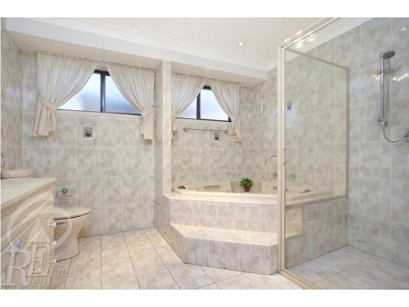 3 Swindon Place, Chipping Norton NSW 2170
