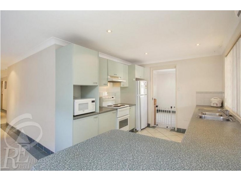 3 Swindon Place, Chipping Norton NSW 2170