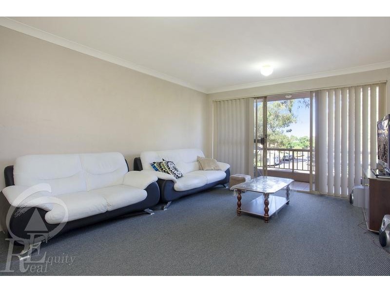32/4 Mead Drive, Chipping Norton NSW 2170